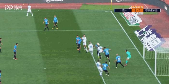  弗赖堡定位球战术精准制导，力克莱比锡抢得宝贵分  