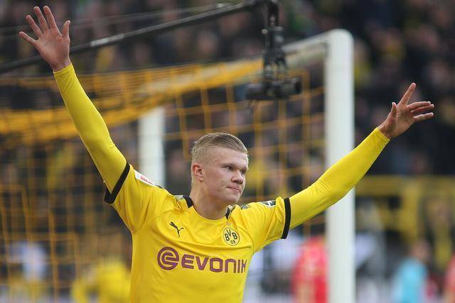  比勒菲尔德防守固若金汤德甲铁血防线令人惊叹